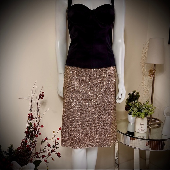 New with original tag gold sequins skirt. Size 6 Party Holiday! - Picture 3 of 16